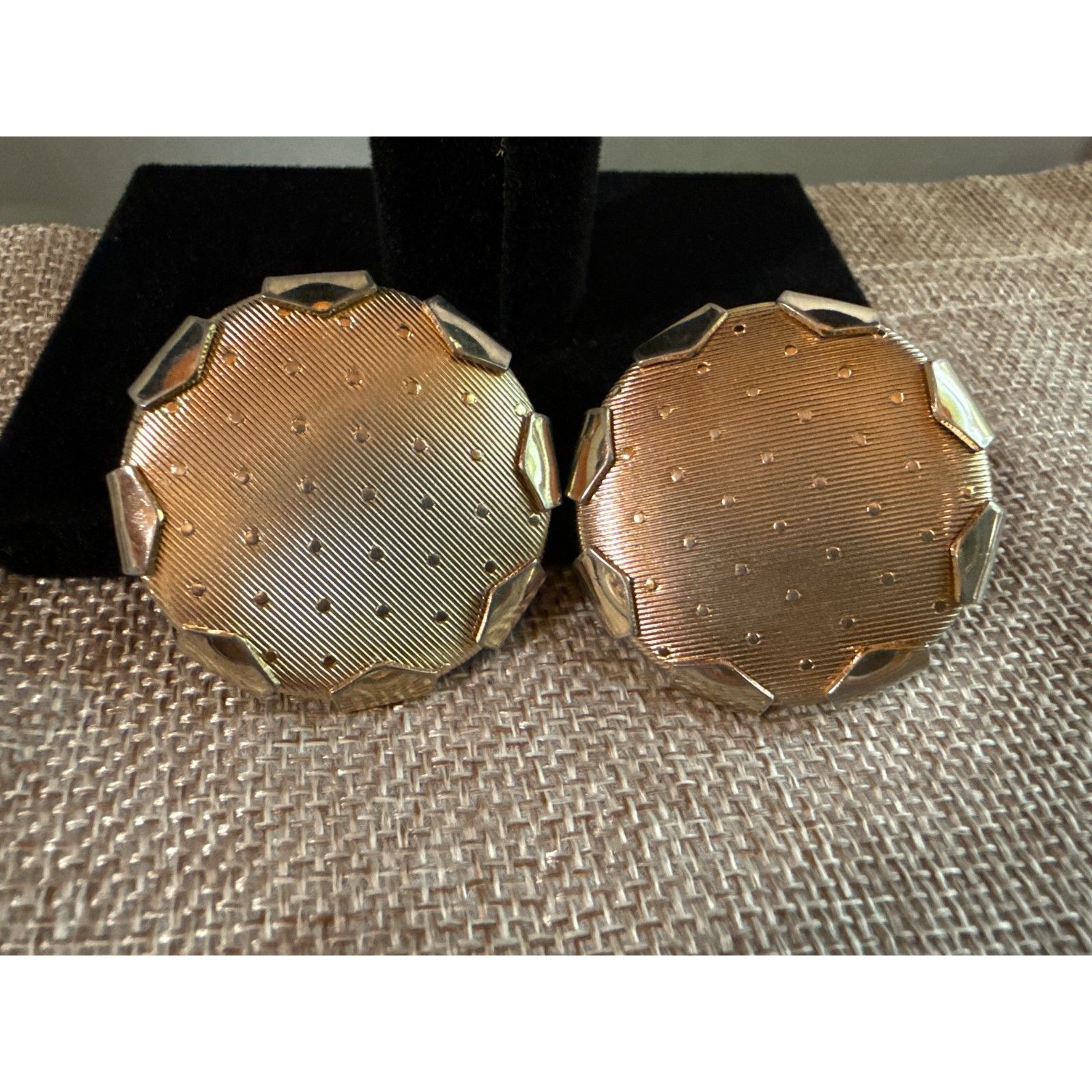 Vintage Coro Gold-Tone Earrings Textured Geometric Round 1950s60s Statement 17$